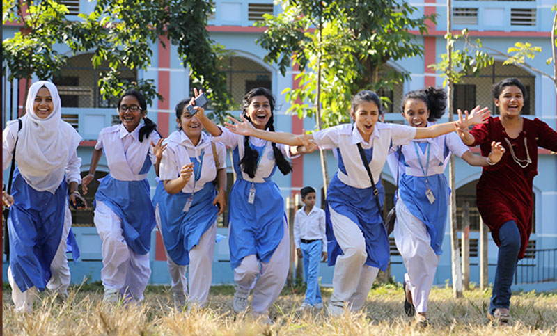 শিক্ষাপ্রতিষ্ঠানে সাপ্তাহিক ছুটি দুই দিন করার চিন্তা সরকারের